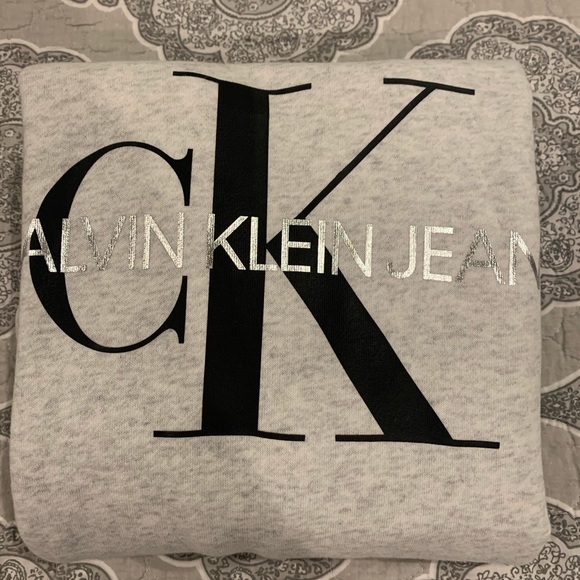 NWT MONOGRAM LOGO SWEATSHIRT DRESS (FINAL PRICE) - Picture 6 of 11